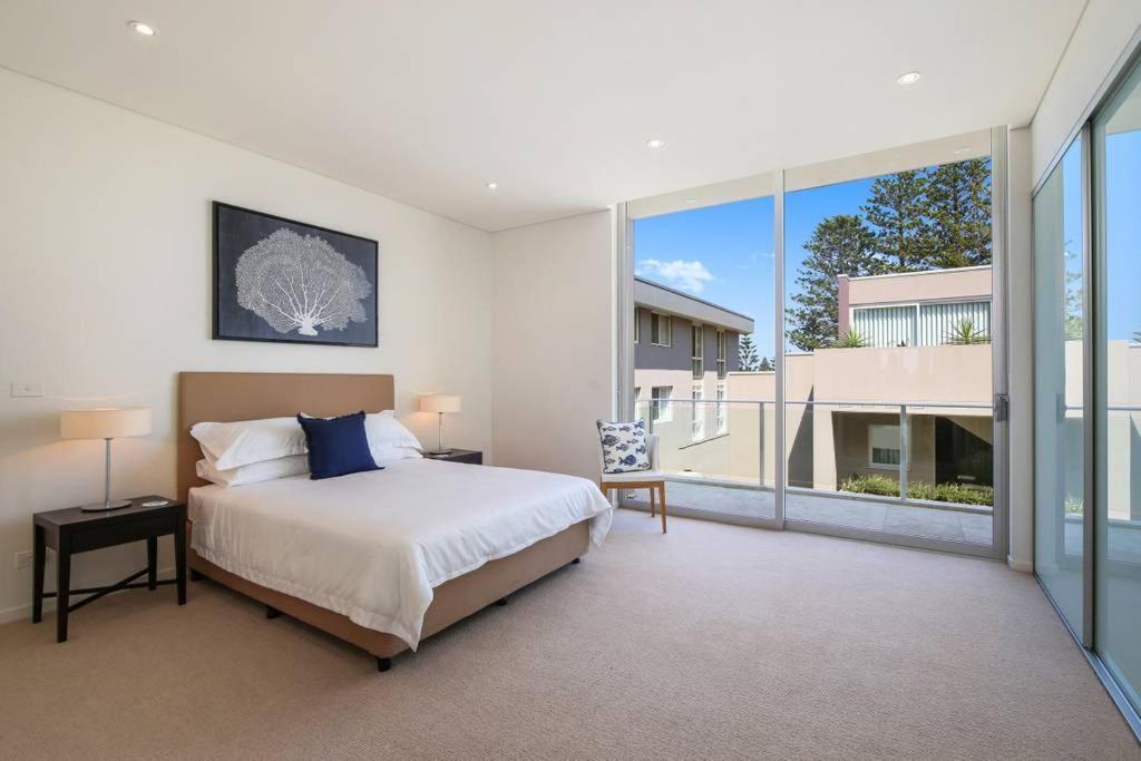 Beach And Ocean Front Penthouse With Wifi And Parking Appartement Entrance Buitenkant foto